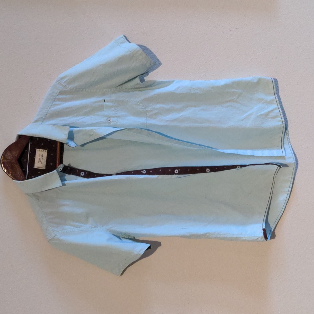 Level Ten medium light blue men's short-sleeve shirt